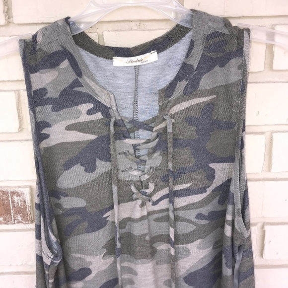 Andree Dresses & Skirts - Camo Boutique Dress sz M✨